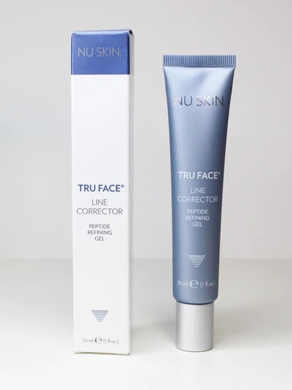BNIP- GloPRO Microneedling Tool and Tru Face Line Corrector Kit - Picture 10 of 16